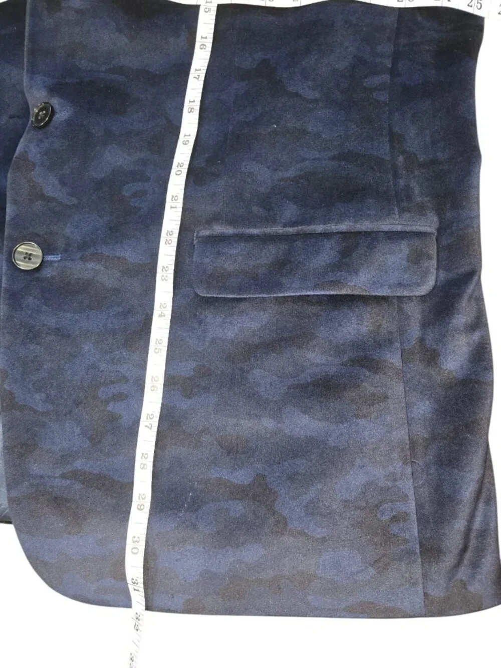 Van Heusen blazer features blue camouflage men's size 50